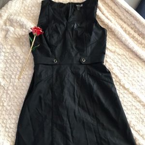 White House black market black dress (sz 6)